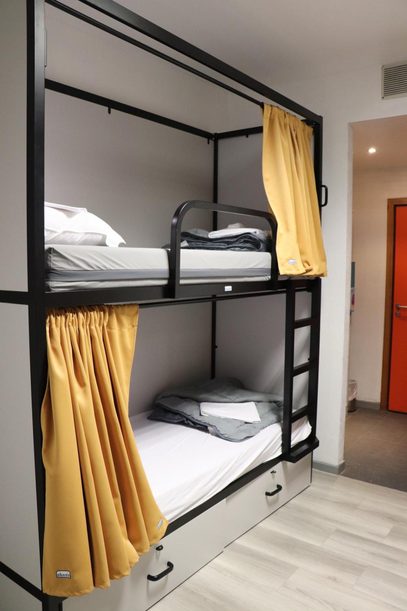 Jacques Brel Youth Hostel