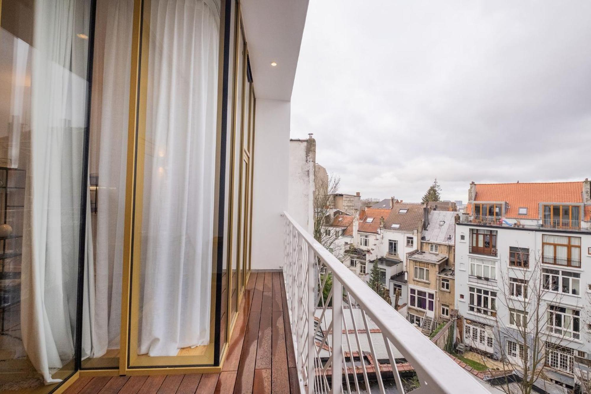 Floor New Duplex Stunning View In Trendy St Gilles Căn hộ *