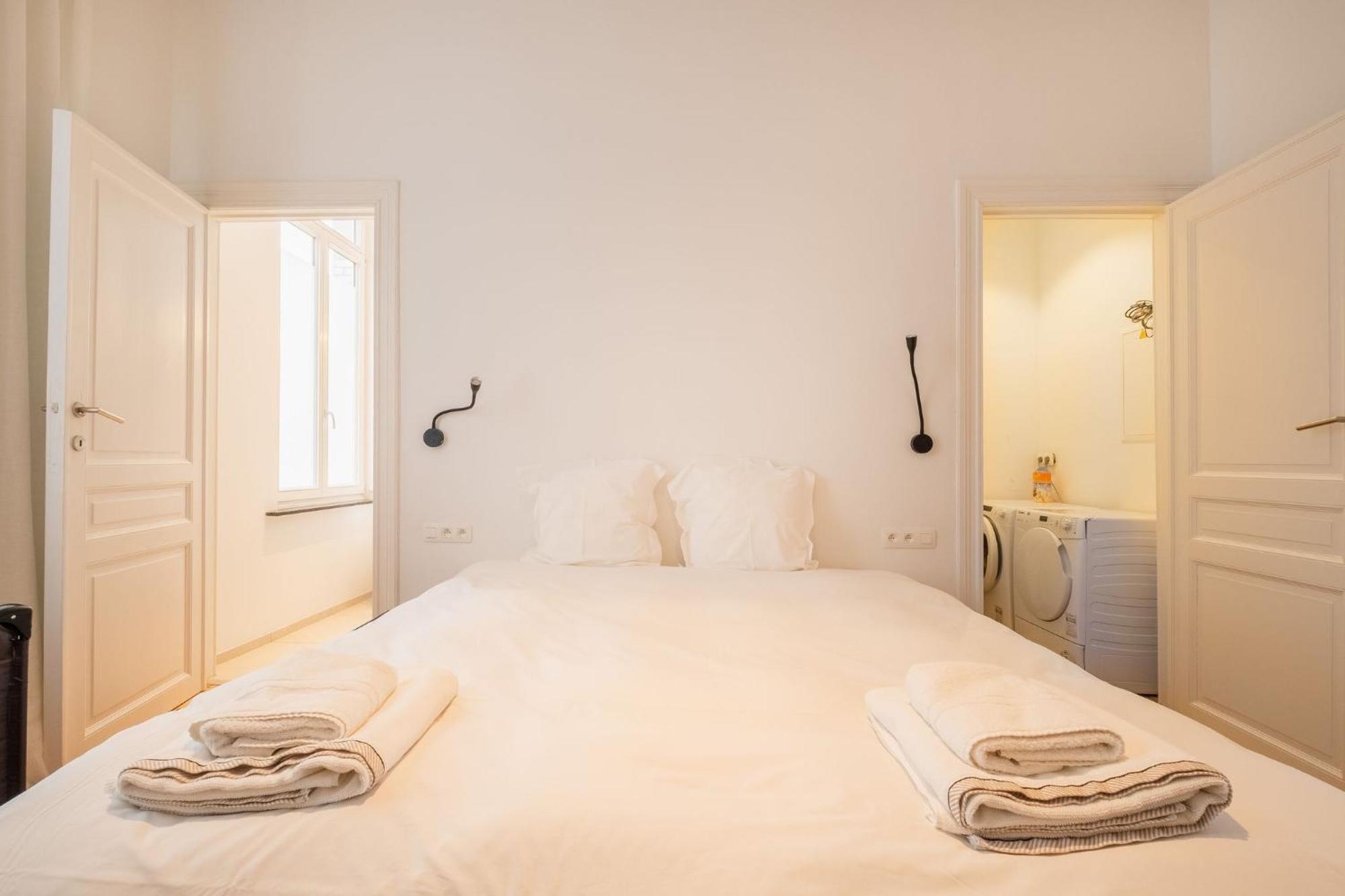 Floor New Duplex Stunning View In Trendy St Gilles *