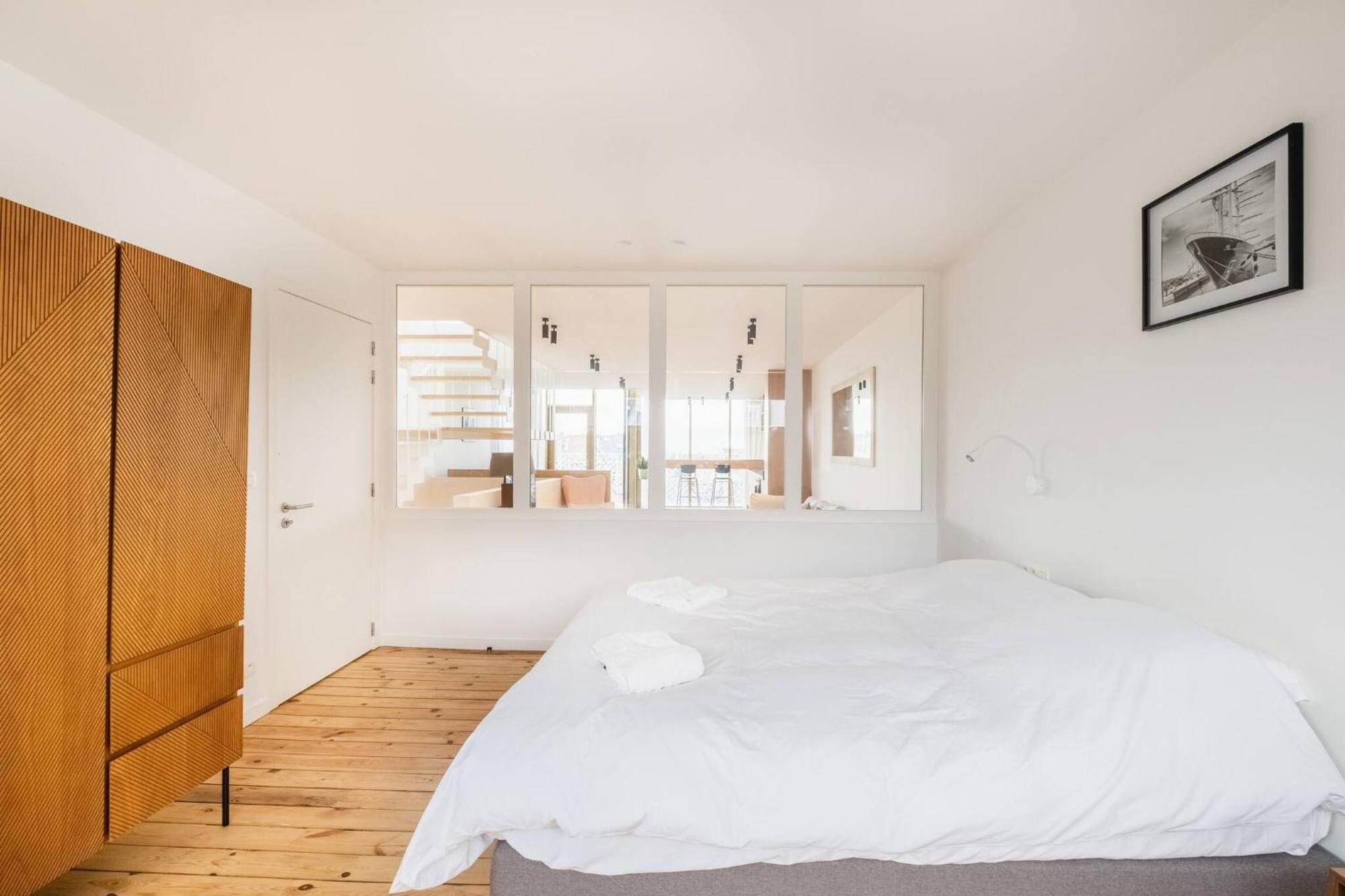 Floor New Duplex Stunning View In Trendy St Gilles *