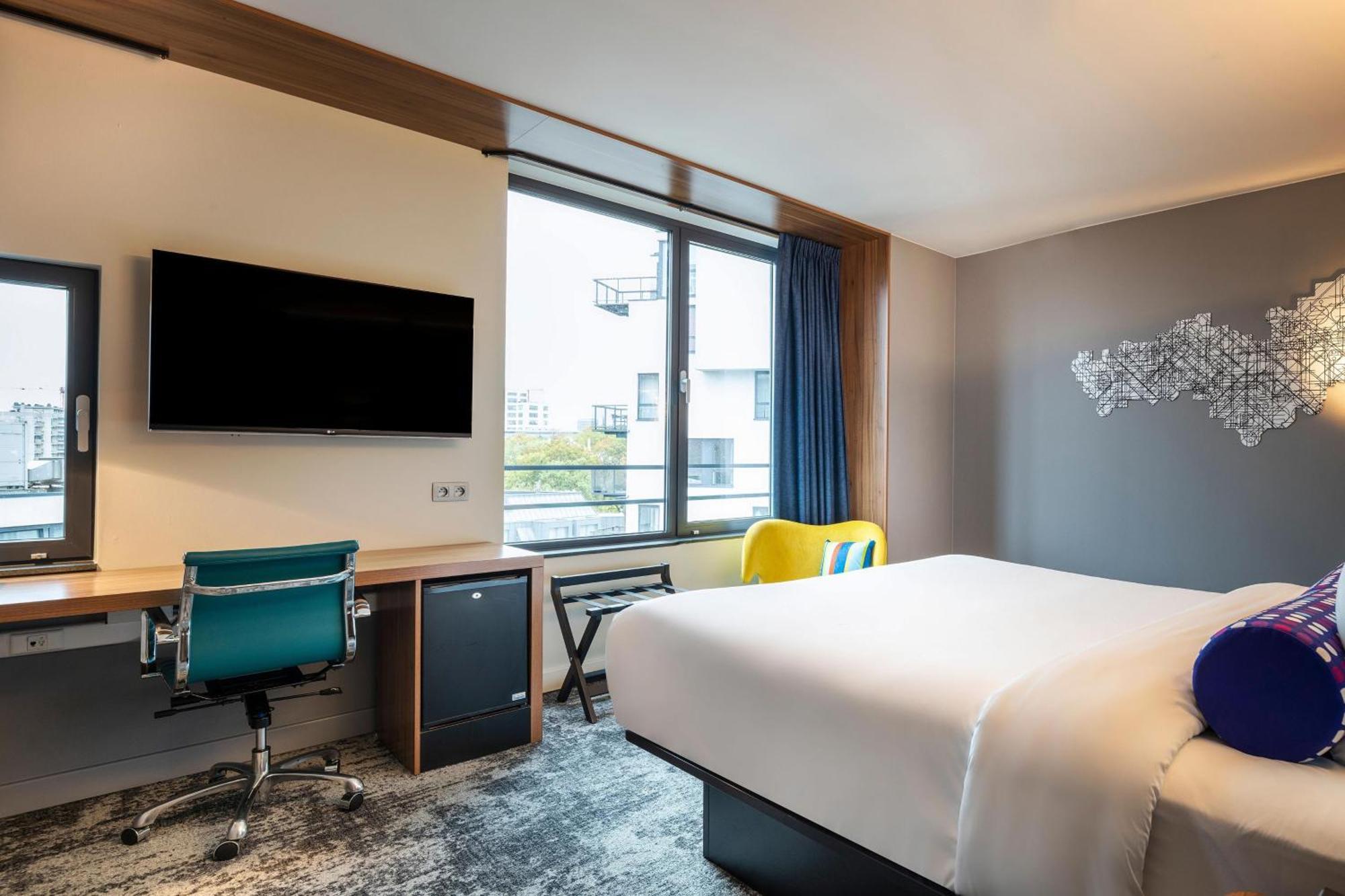 Khách sạn Aloft Schuman 3*