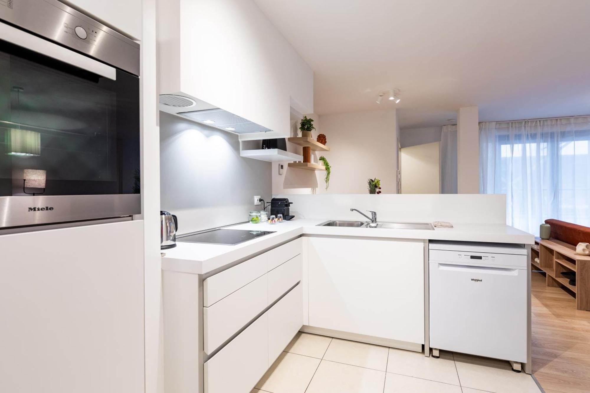 Contemporary Comfort In The Heart Of The Apartment