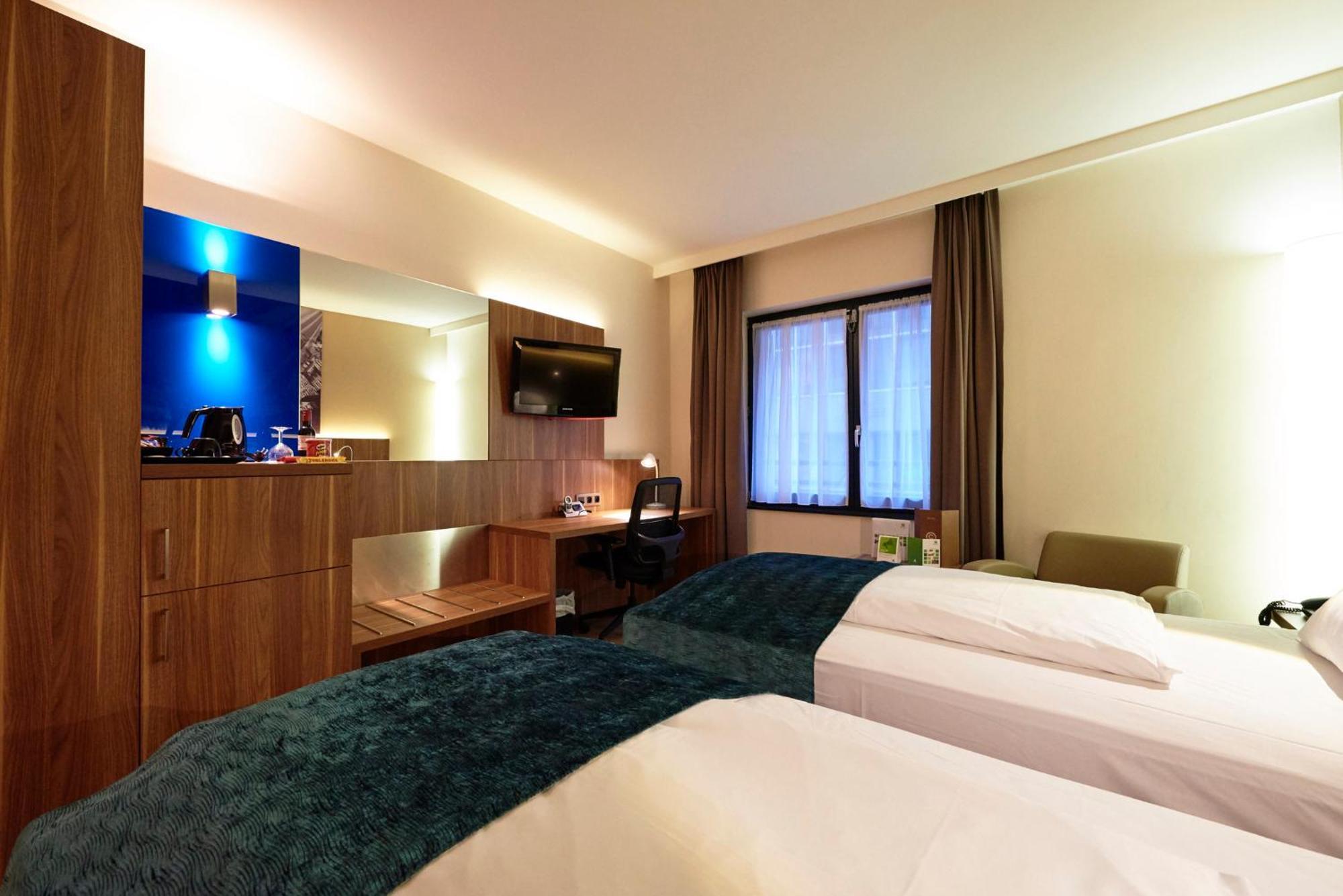 Khách sạn Schuman By Ihg 4*