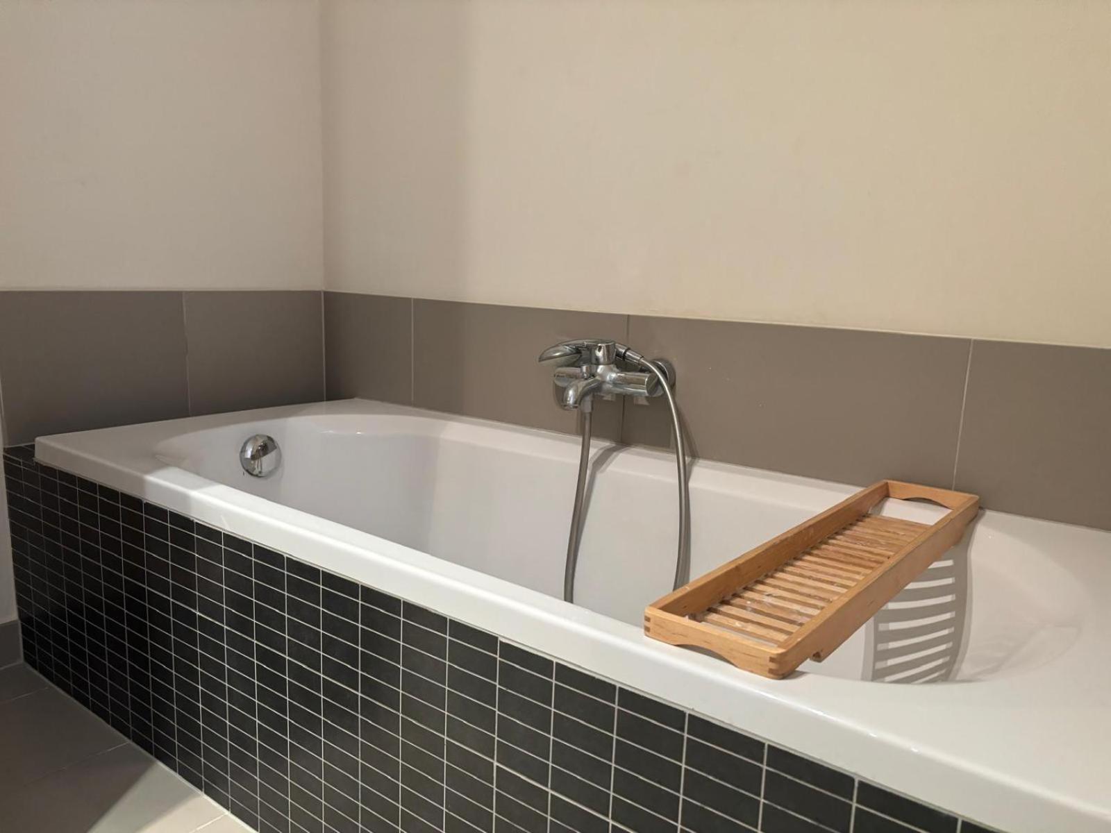 2 Bedroom With Balcony * Brussels