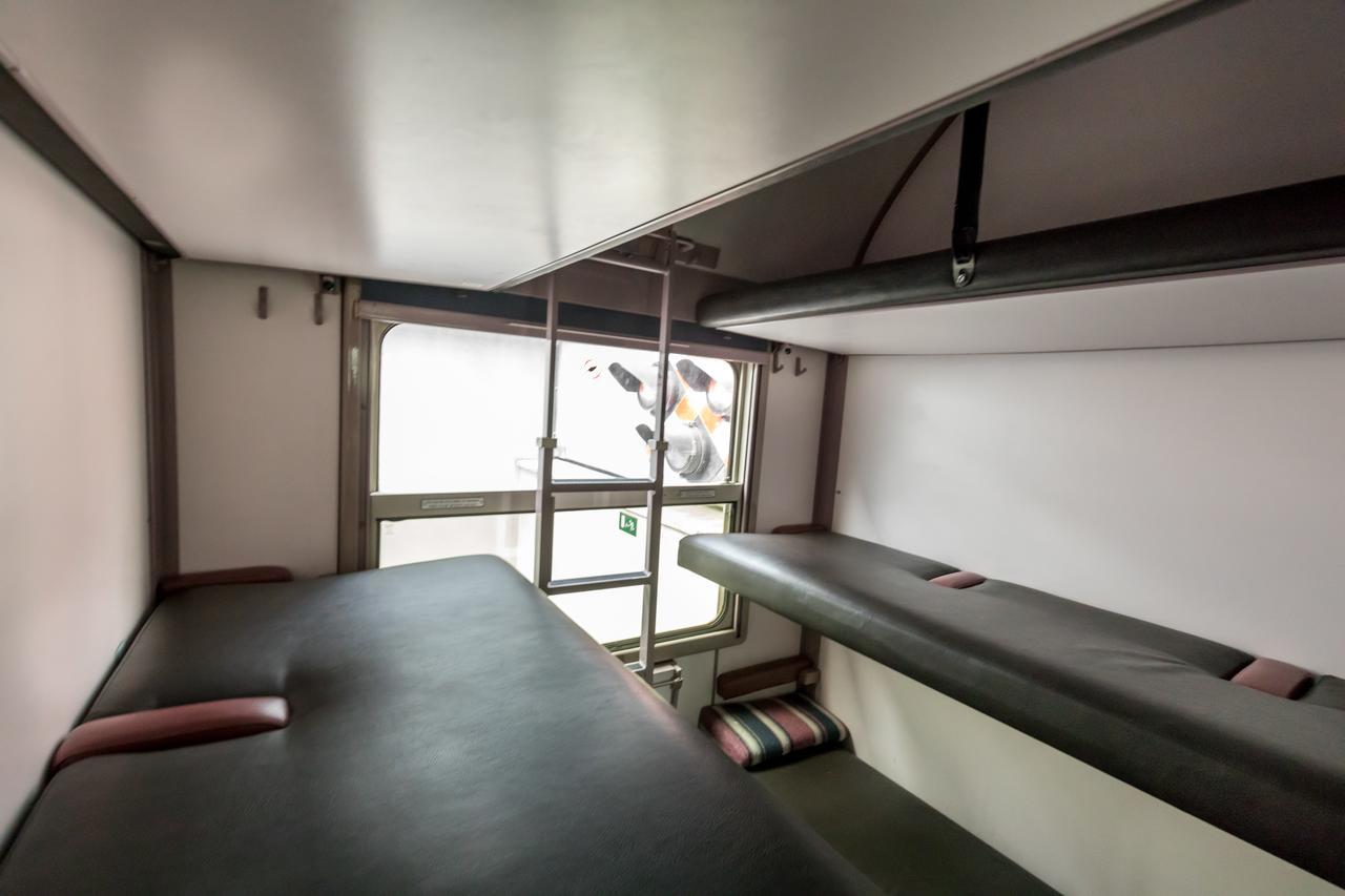 Hostel Train Schaerbeek