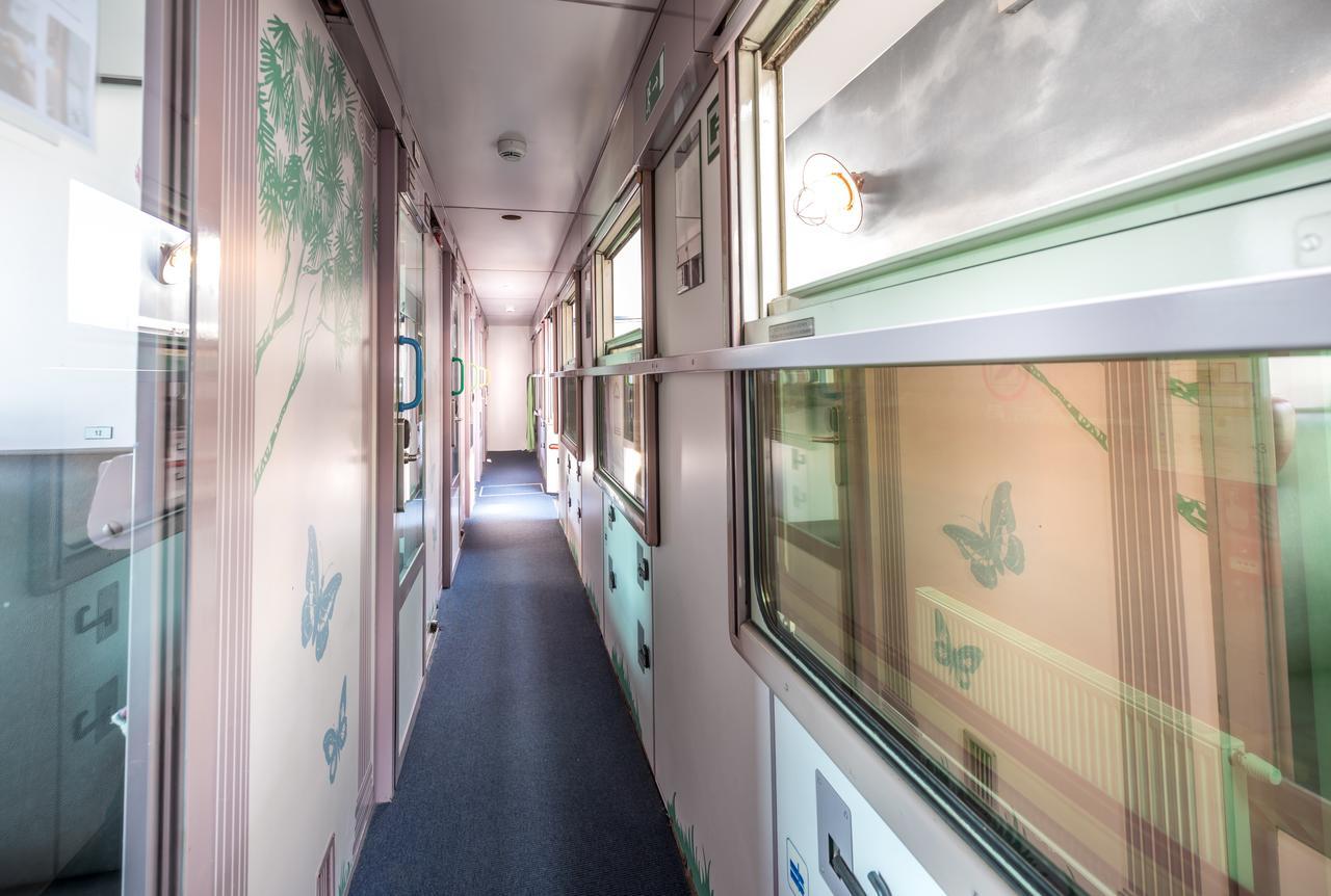 Hostel Train Schaerbeek