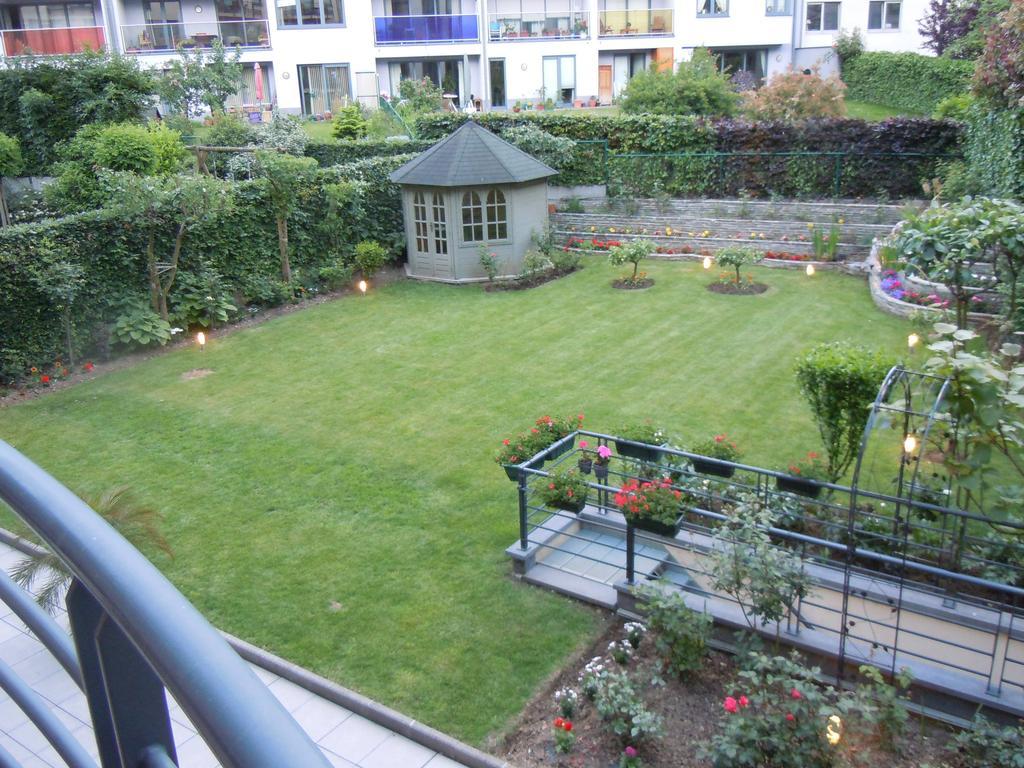 & Housingbrussels * Brussels