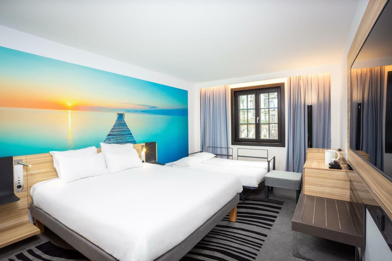 Khách sạn Novotel Off Grand Place 4*