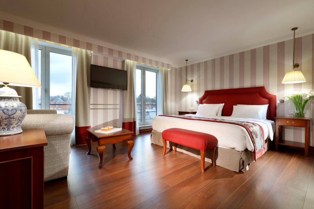 Eurostars Montgomery Khách sạn 5*