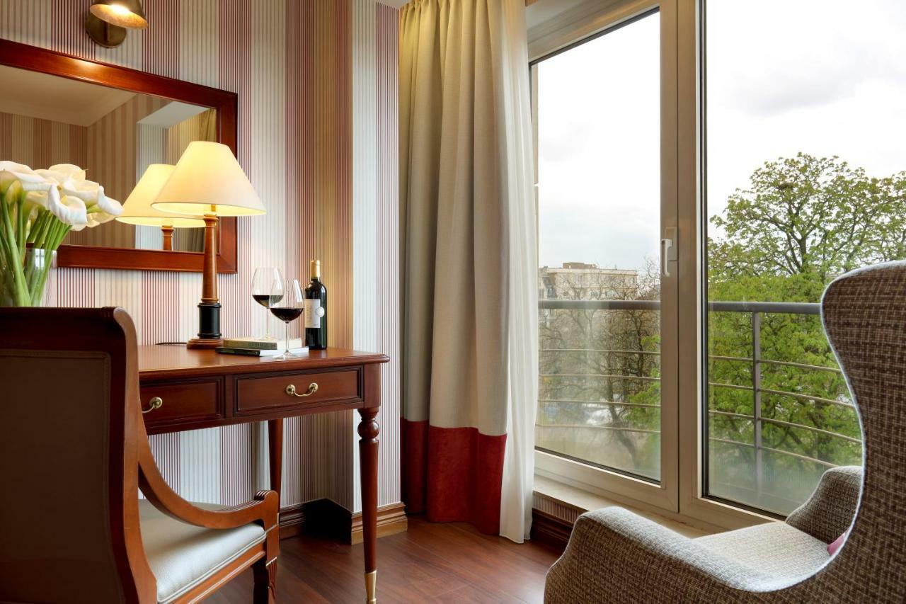Eurostars Montgomery Khách sạn 5*