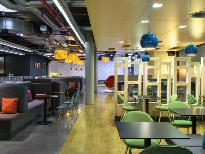 Khách sạn Aloft Schuman Brussels