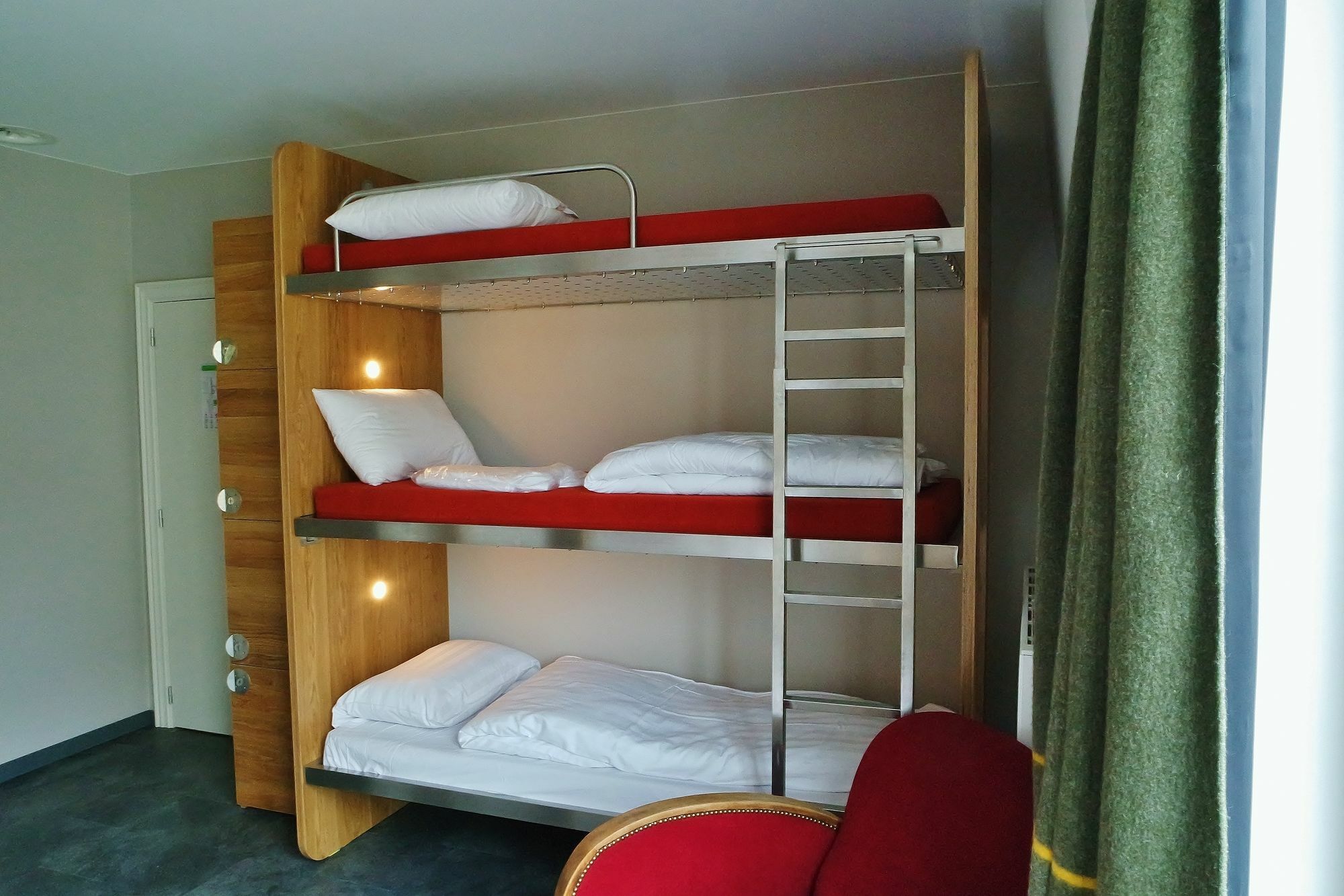 Train Hostel *