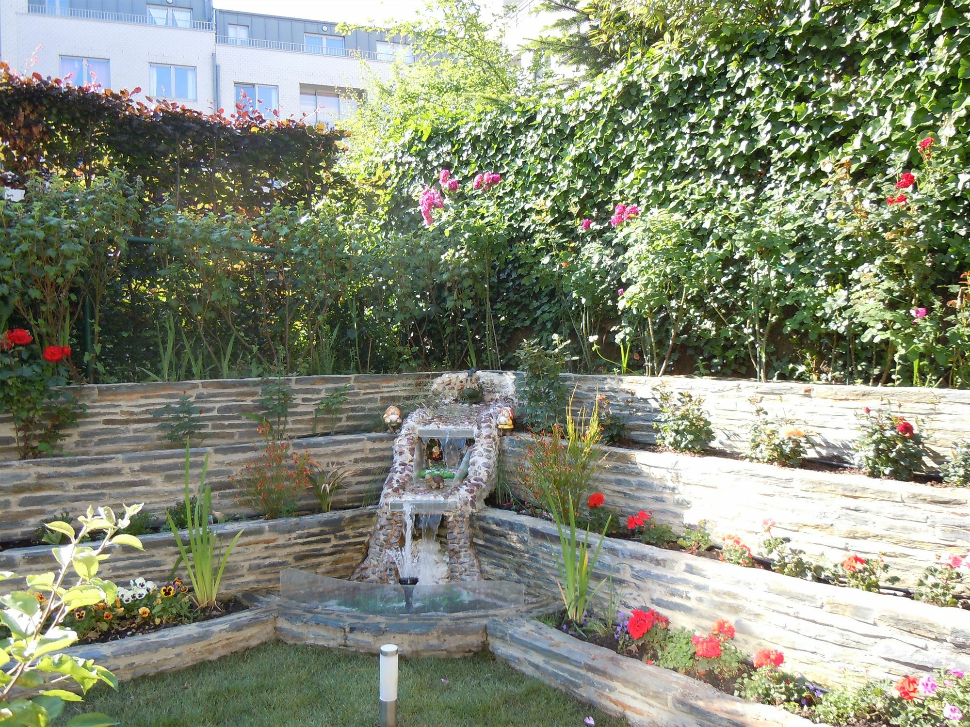 & Housingbrussels * Brussels