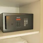Aparthotel B-aparthotel Grand Place 4*
