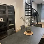 Exclusive Two-level With Private Terrace On The Canal Appartement
