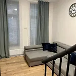 Exclusive Two-level With Private Terrace On The Canal Appartement