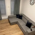 Exclusive Two-level With Private Terrace On The Canal Appartement Brussel