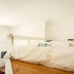 Private Flat Just A Stone\'S Throw From Flagey