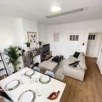 Hypercentre 4 Appartement *