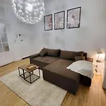 Appartement Style Haussmannien 1 Bedroom