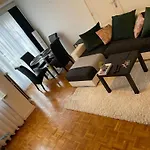 E.U. Woluwe Sweetheart Apartment