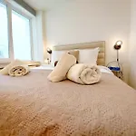 New Luxe Grand Place Apartment