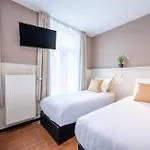 Hotel Barry