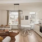 Apartment Cozy In The Heart Of *