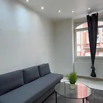 Luxury Apartment 2Br & Jacuzzi Near Expo 12 & Ing Arena