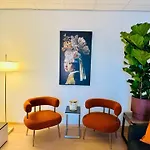 Grand Place - Prime Location 2 Bedroom Apartment