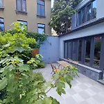 Tiny House Avec Terrasse Privee, 10 Mins Du Centre