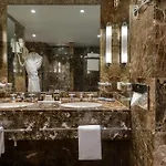 Hotel Warwick Grand-place 4*
