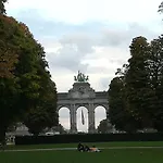 Bright And Cosy Apartment In Bruxelles