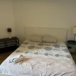 Midi Station Square Apartment