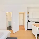 Very Nice Studio Place Stephanie