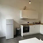 Midi Station Square Apartment