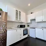 Family Cosy For Up To 9 Guests Near Midi Station Apartment Brussels