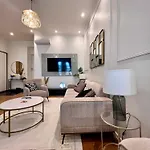 Family Cosy For Up To 9 Guests Near Midi Station Apartment *