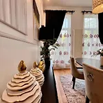 Apartment Family Cosy For Up To 9 Guests Near Midi Station Brussels