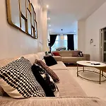 Apartment Family Cosy For Up To 9 Guests Near Midi Station *