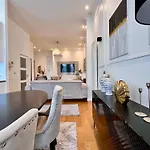 Family Cosy For Up To 9 Guests Near Midi Station *