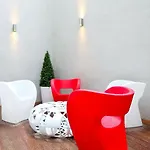 Hotel Theater 2*
