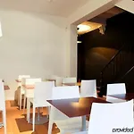 Theater Hotel 2*