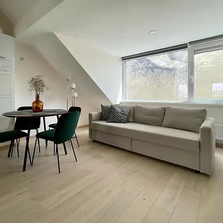 Apartment Charming Duplex On The Canal Brussels