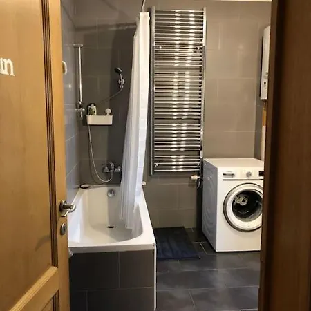 Apartment Bright, Spacious And Modern In *