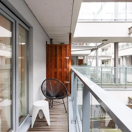 Apartment Contemporary Comfort In The Heart Of The Brussels