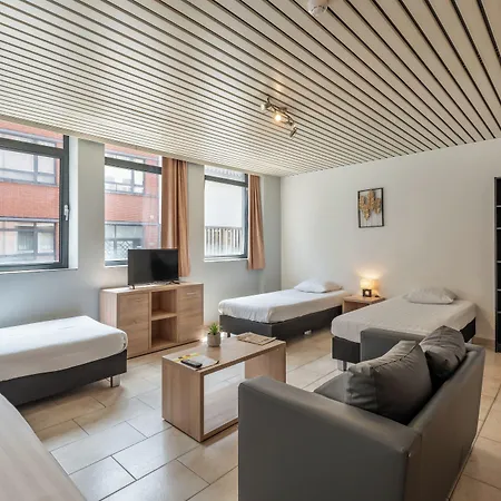 Gardens Apartment *