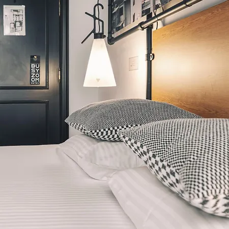 Hotel Zoom
