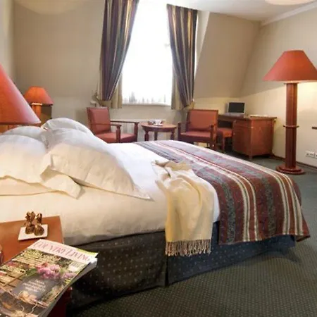 Hotel Zoom
