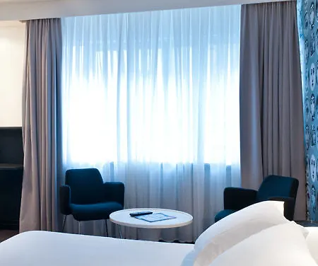 Hotel Queen Anne 3*